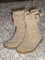 GAP vel�r csizma,UK9-es ,1-2 picuri folti van rajta de szerintem kij�n .1700 Ft