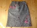NEXT h�mzett farmerszoknya , 122-es . Hossz� fazon,h45 cm,d24 cm,800 Ft